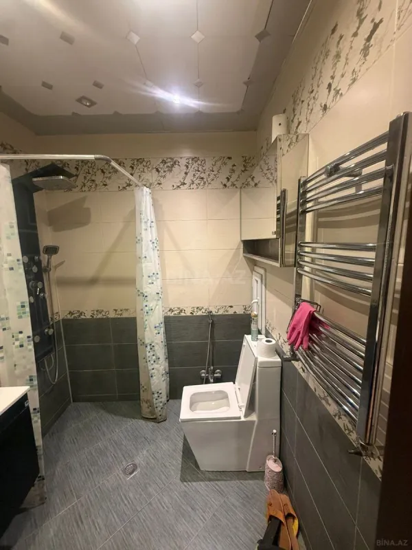 Satılır 3 otaqlı mənzil 159 m²