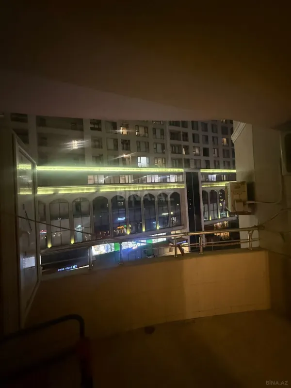 Satılır 3 otaqlı mənzil 159 m²