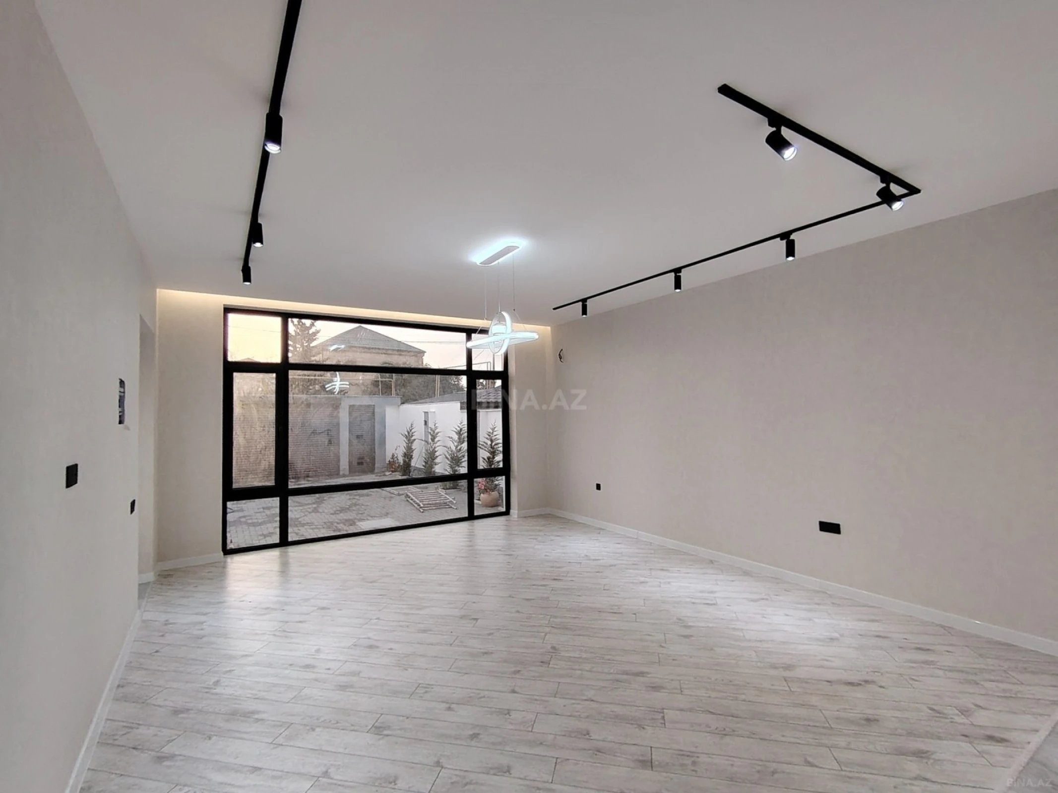 Satılır 4 otaqlı həyət evi 110 m²