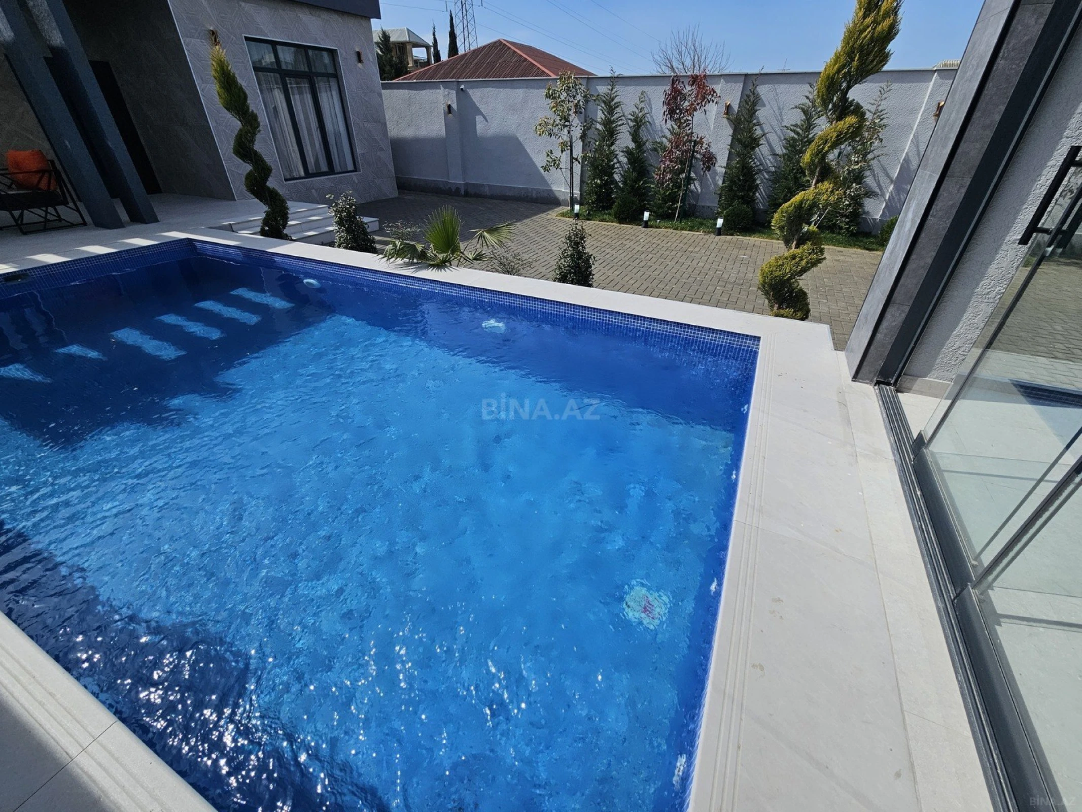 Satılır 4 otaqlı həyət evi 160 m²
