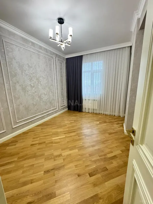 Satılır 2 otaqlı mənzil 75 m²