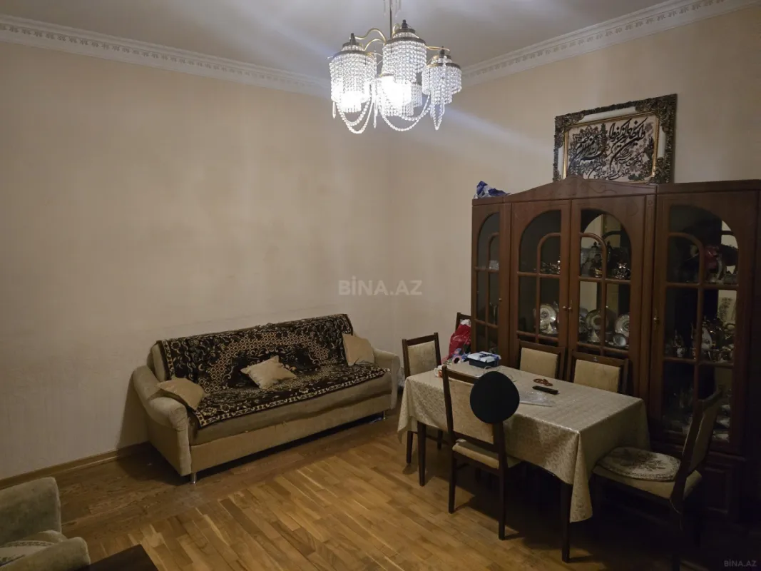 Satılır 2 otaqlı mənzil 60 m²
