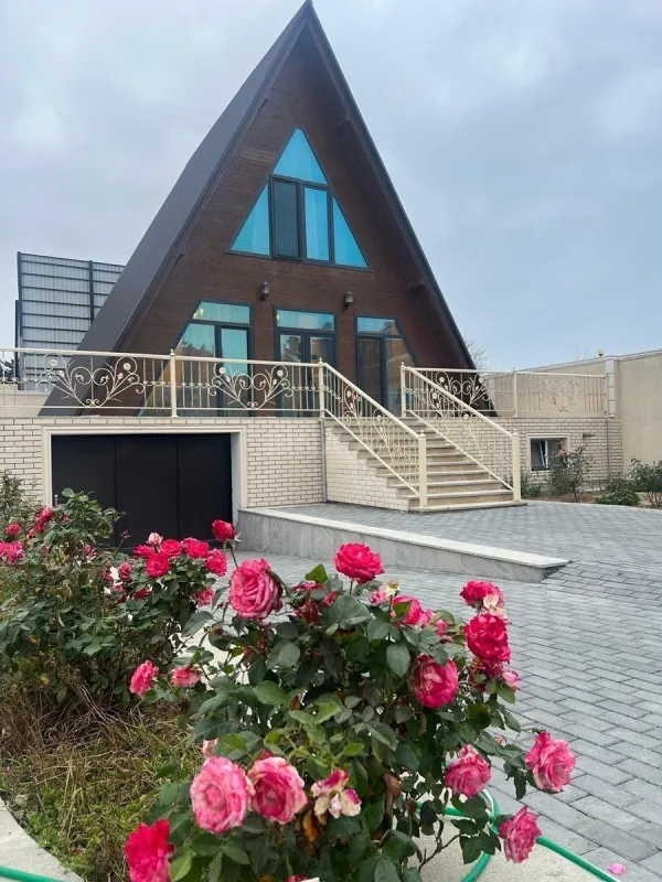 Kirayə verilir 4 otaqlı həyət evi 160 m²