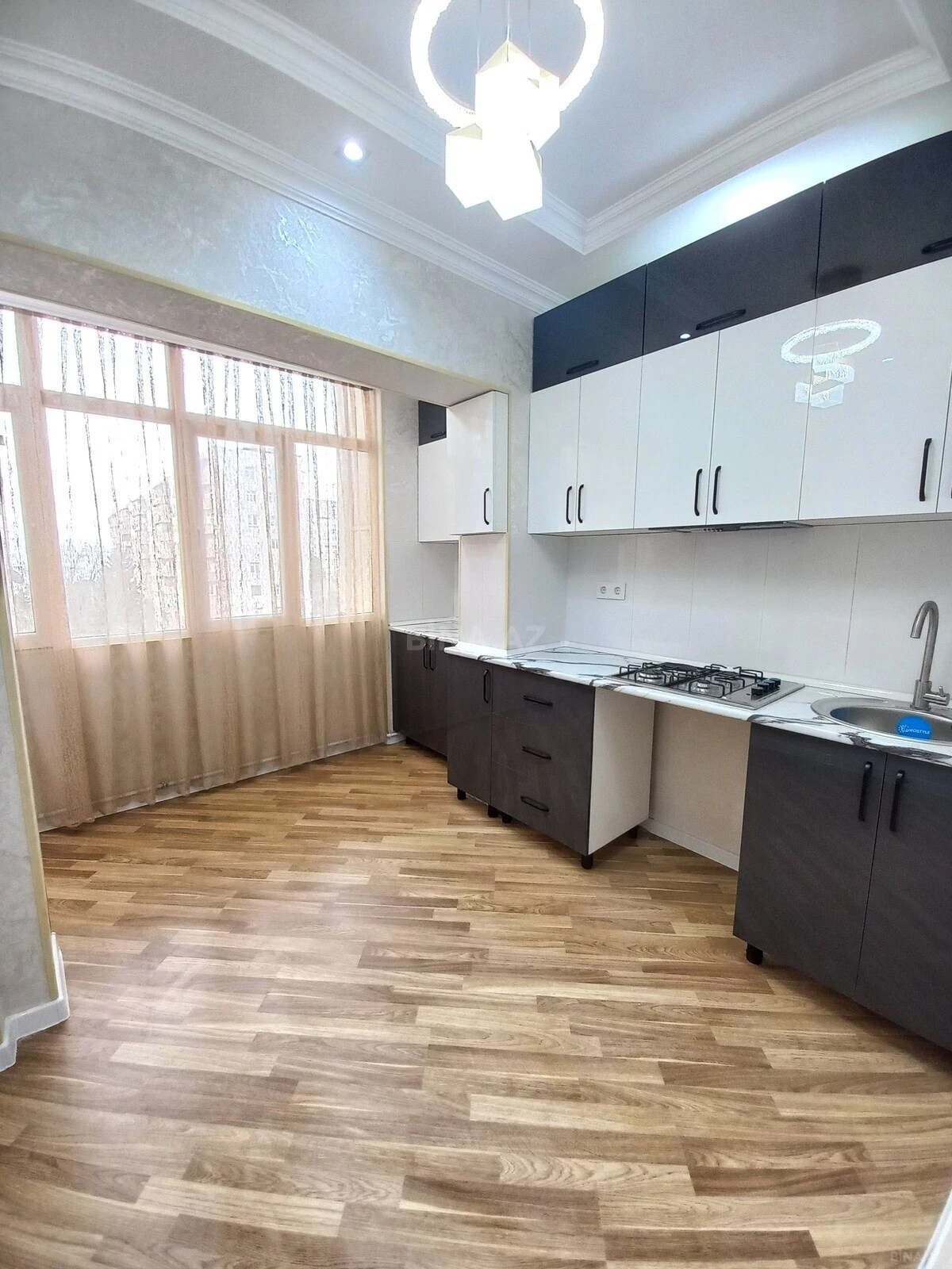 Satılır 1 otaqlı mənzil 45 m²