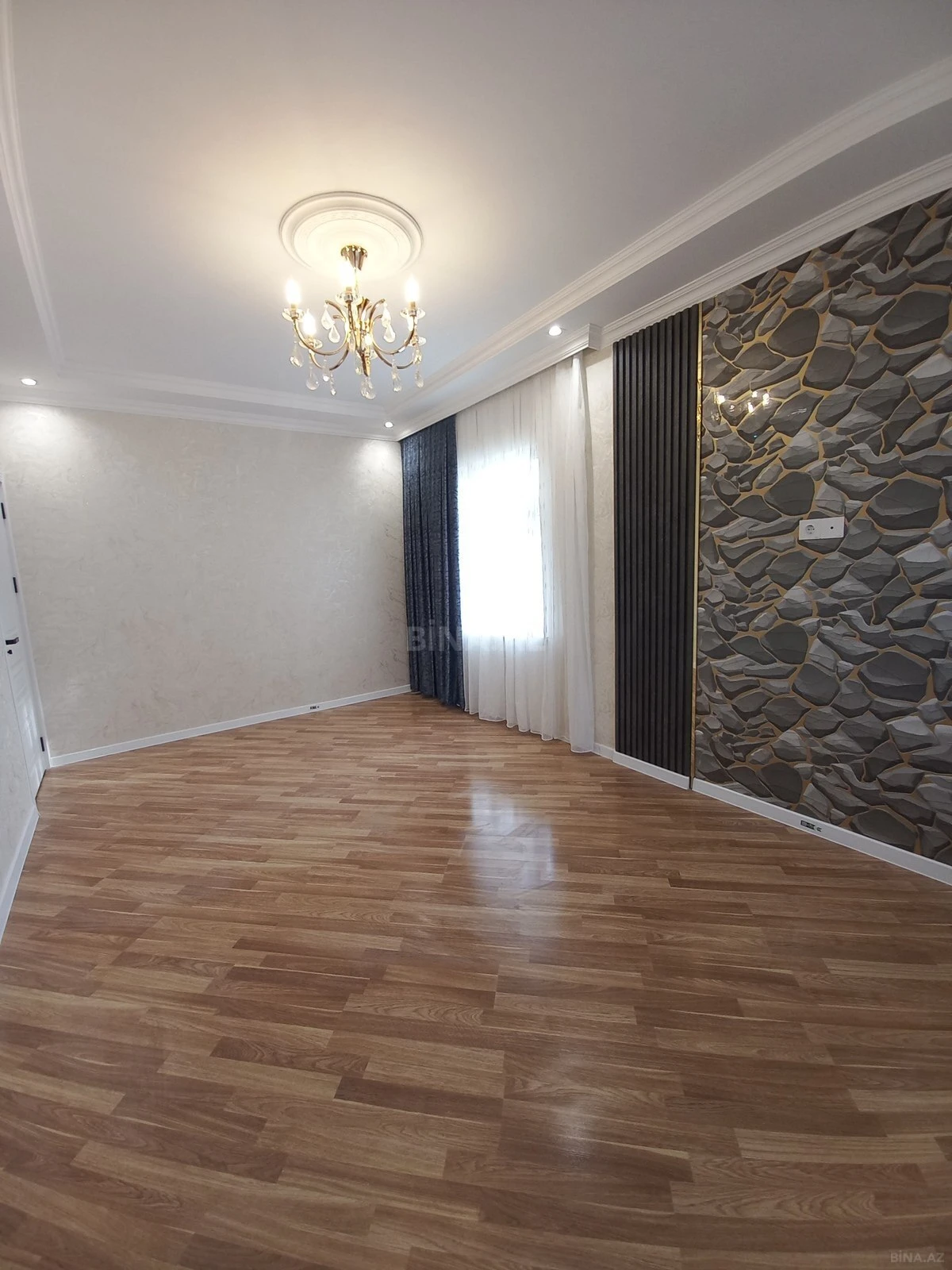 Satılır 1 otaqlı mənzil 45 m²