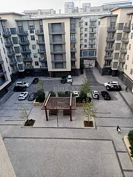 Satılır 3 otaqlı mənzil 151 m²