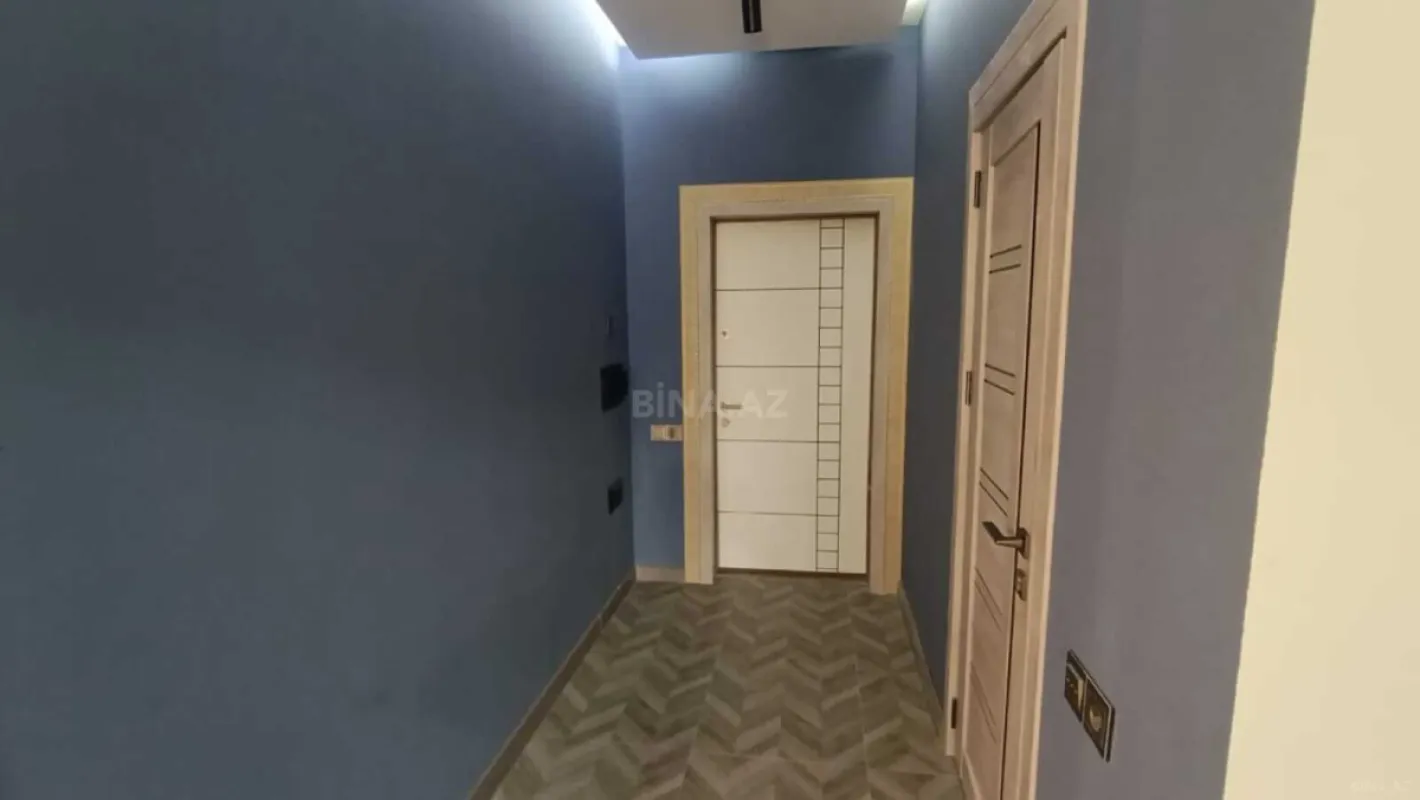 Satılır 2 otaqlı mənzil 103 m²
