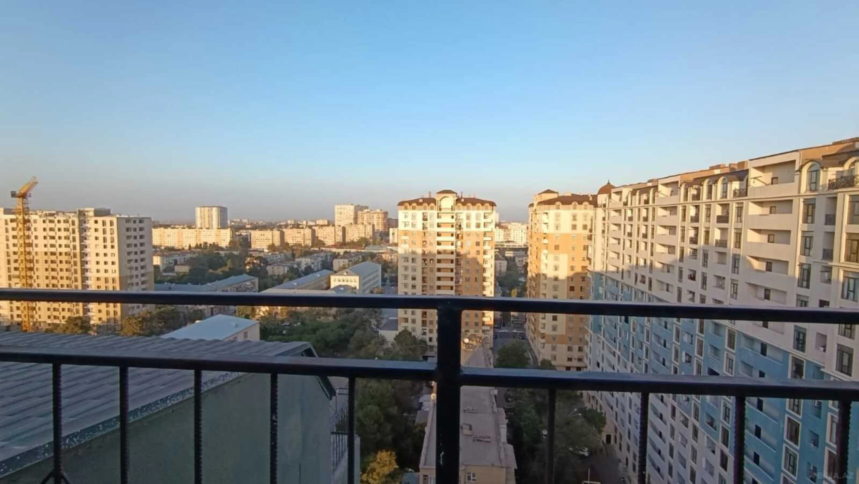 Satılır 2 otaqlı mənzil 103 m²