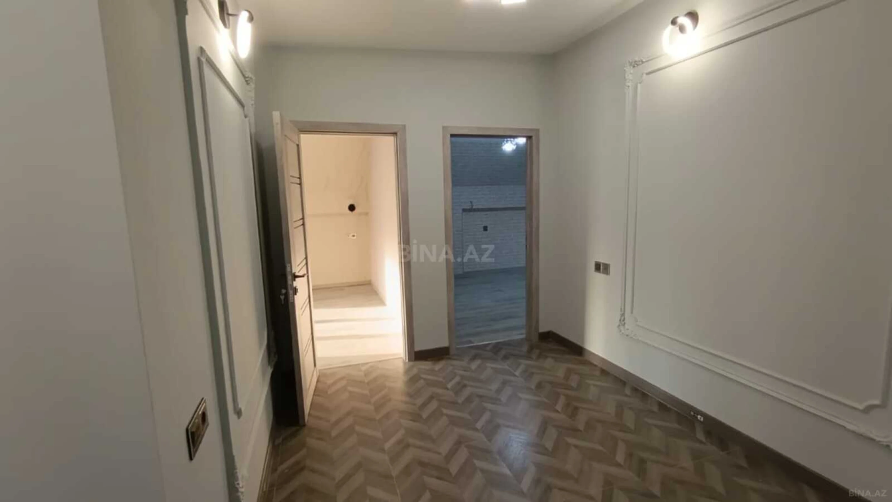 Satılır 2 otaqlı mənzil 103 m²