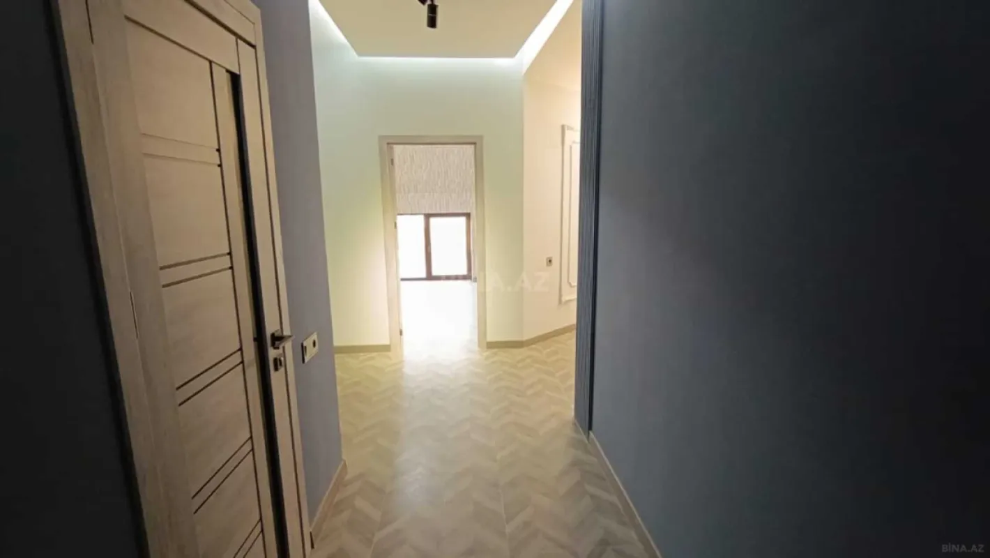 Satılır 2 otaqlı mənzil 103 m²