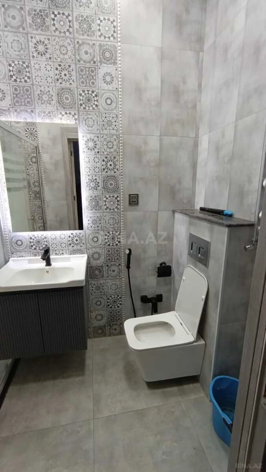 Satılır 2 otaqlı mənzil 103 m²