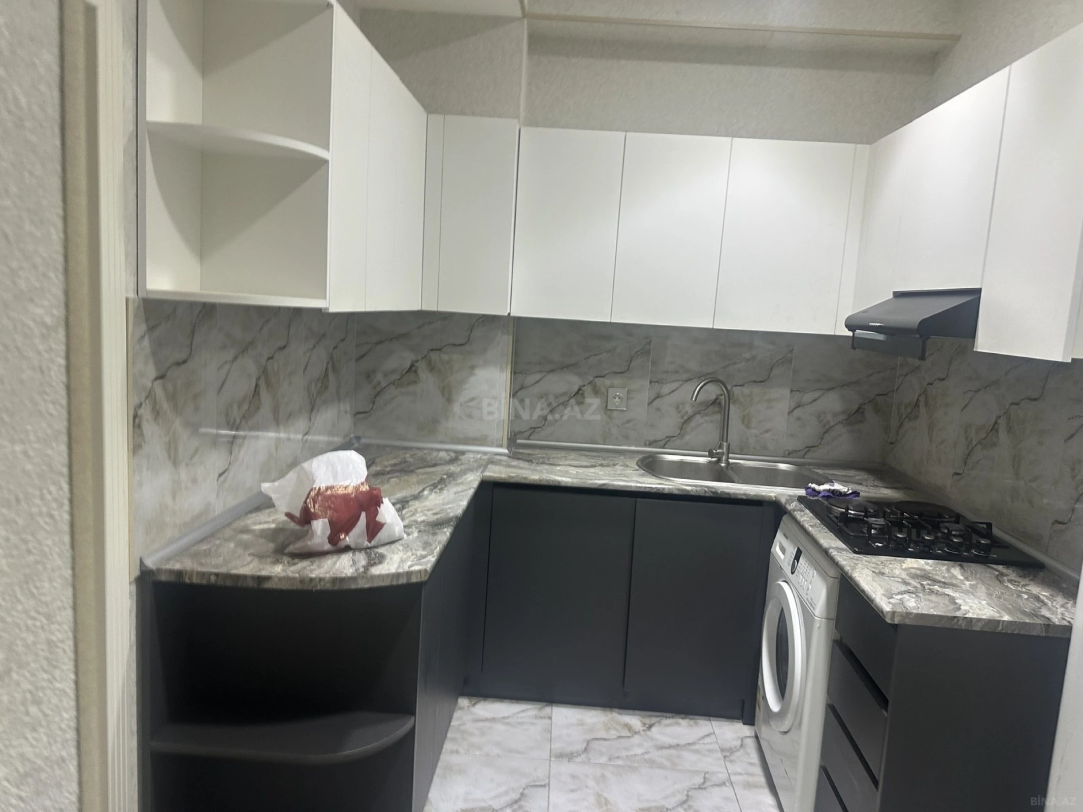 Kirayə verilir 2 otaqlı mənzil 65 m²