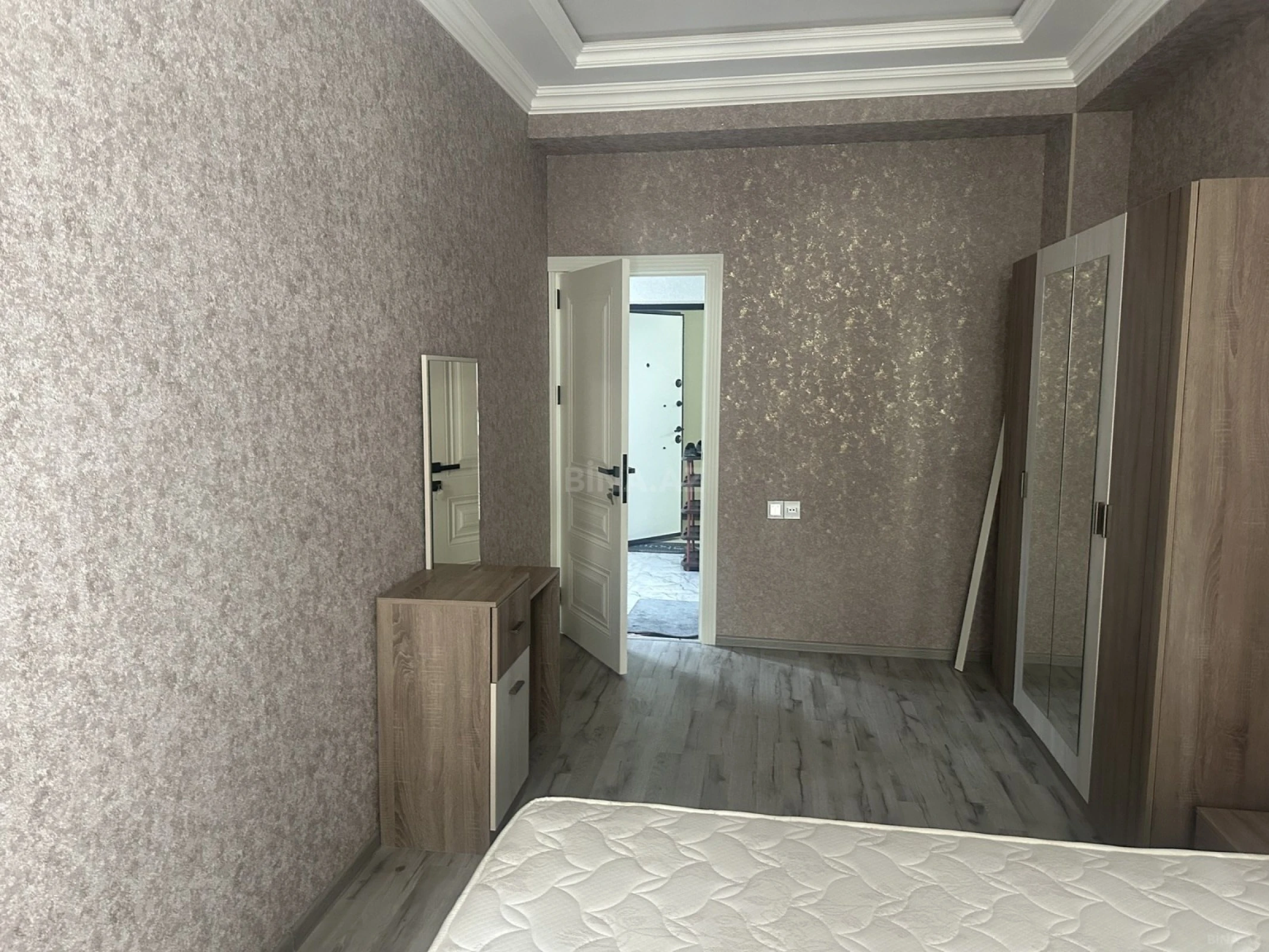 Kirayə verilir 2 otaqlı mənzil 65 m²