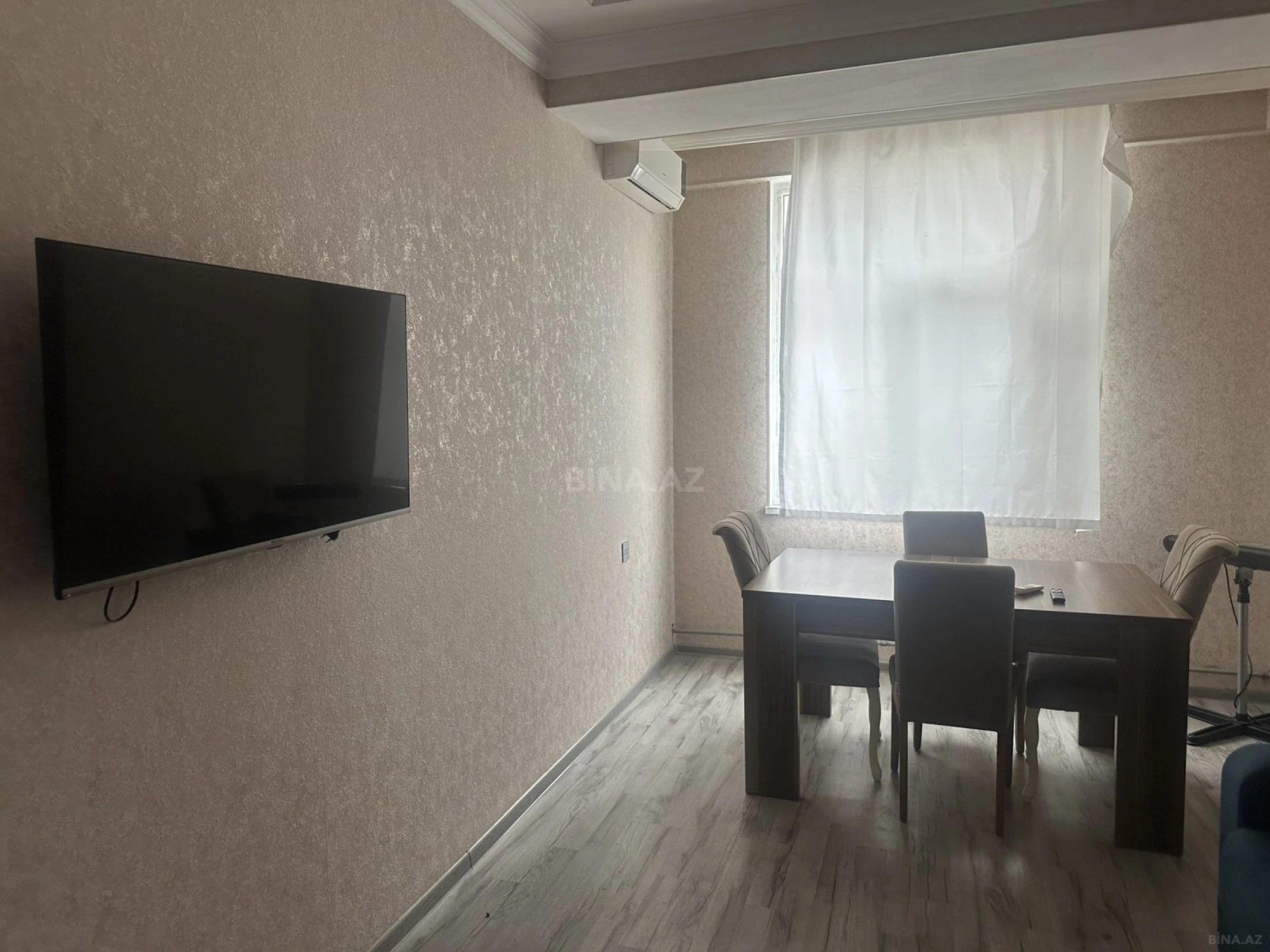 Kirayə verilir 2 otaqlı mənzil 65 m²