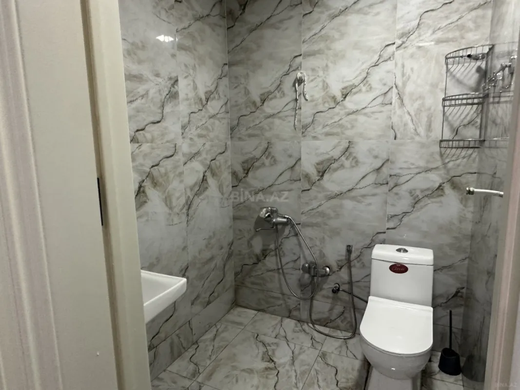 Kirayə verilir 2 otaqlı mənzil 65 m²