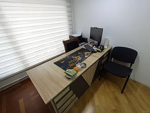 Kirayə verilir 1 otaqlı ofis 25 m²