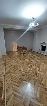 Kirayə verilir 5 otaqlı ofis 180 m²