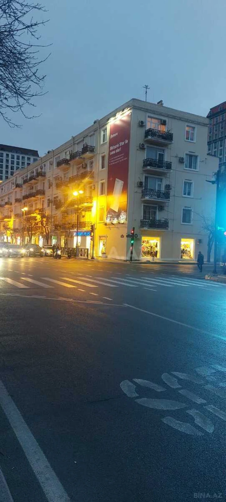 Kirayə verilir 5 otaqlı ofis 180 m²