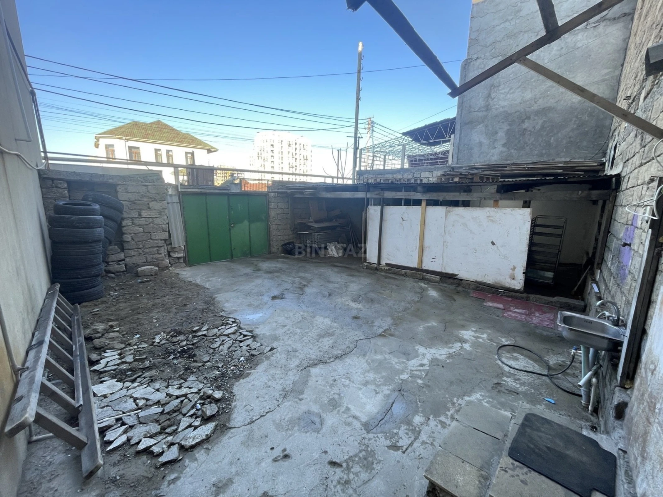 Satılır obyekt 150 m²