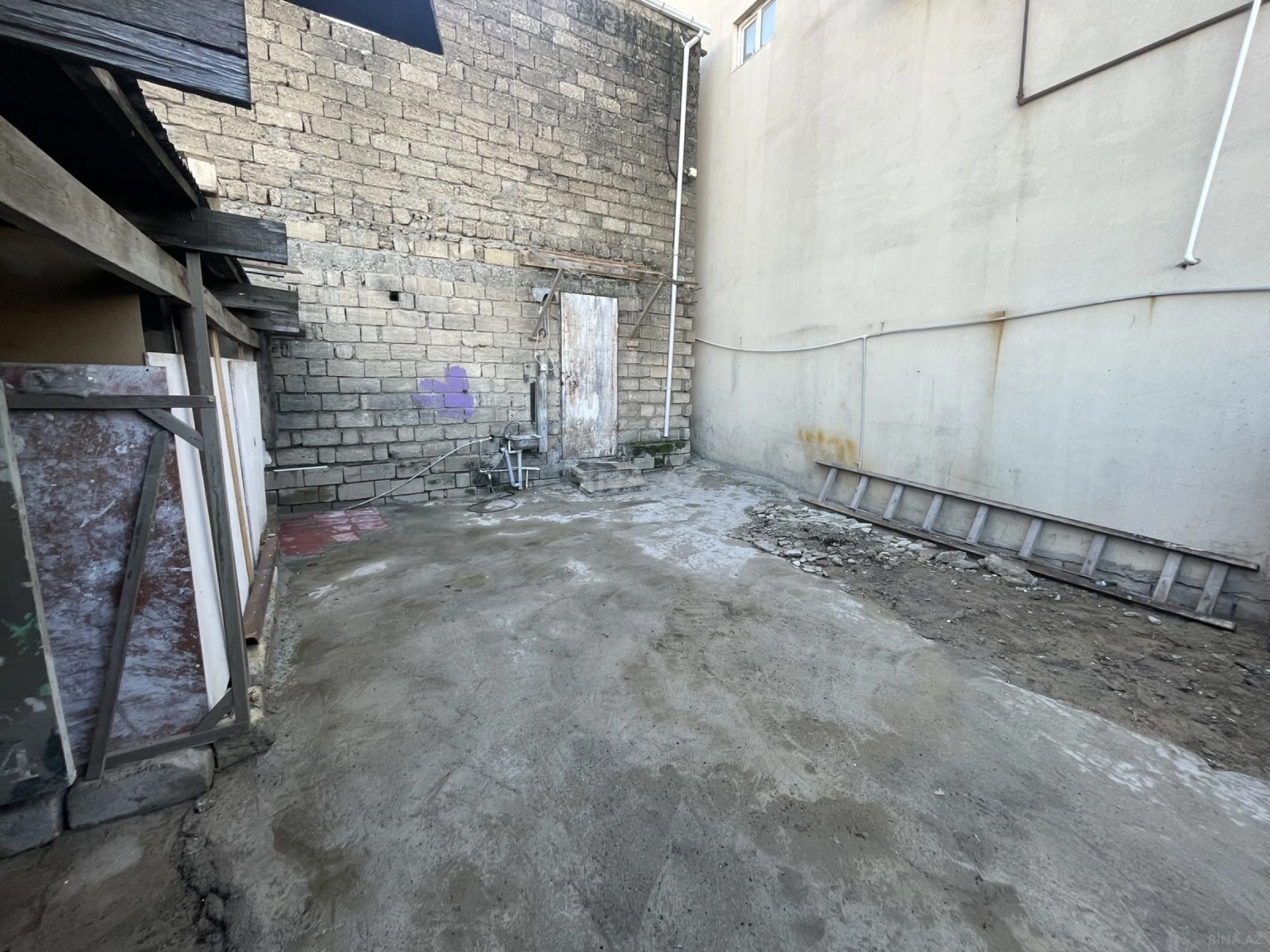 Satılır obyekt 150 m²