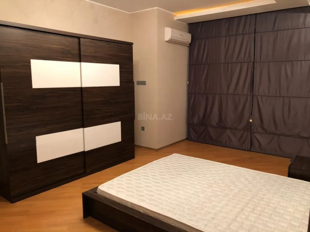 Kirayə verilir 4 otaqlı mənzil 180 m²