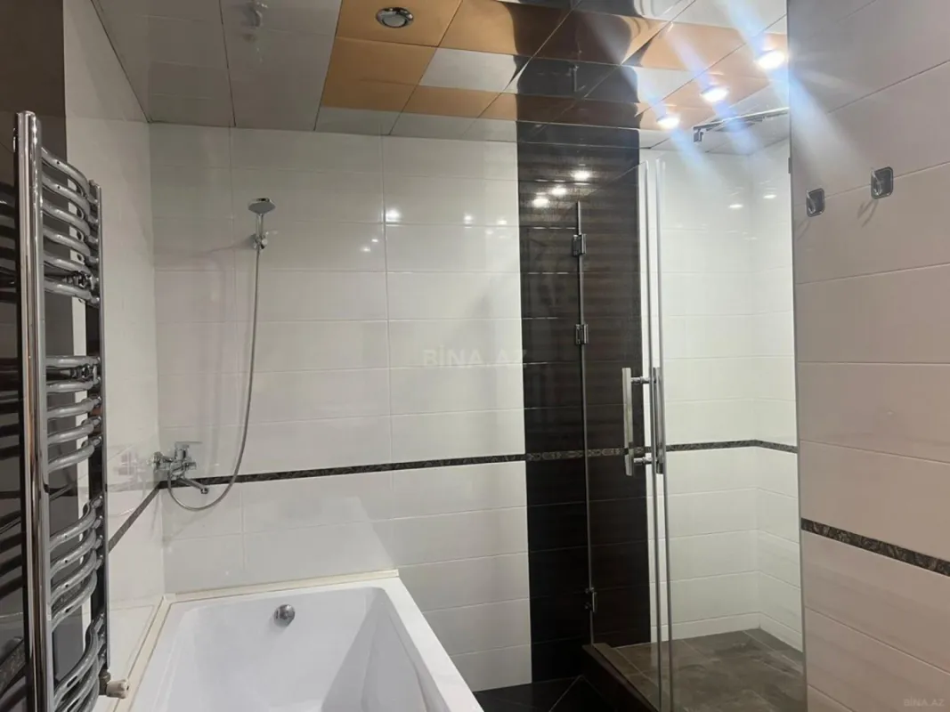 Kirayə verilir 4 otaqlı mənzil 170 m²