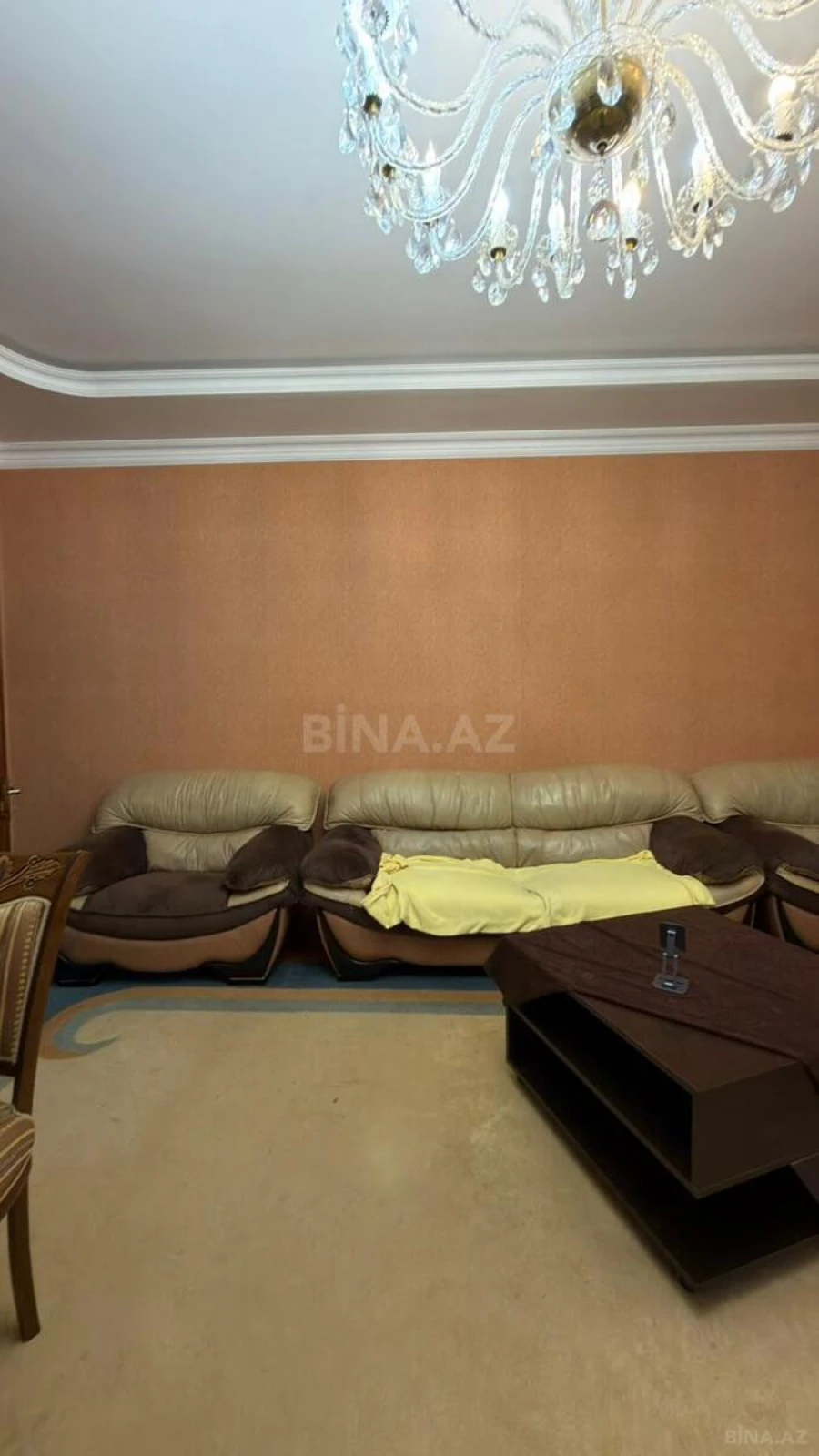 Satılır 3 otaqlı mənzil 160 m²