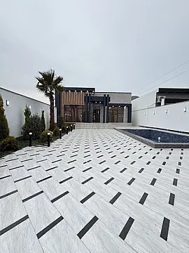Satılır 4 otaqlı həyət evi 180 m²