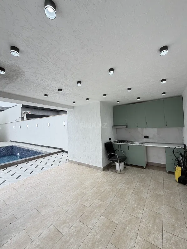 Satılır 4 otaqlı həyət evi 180 m²