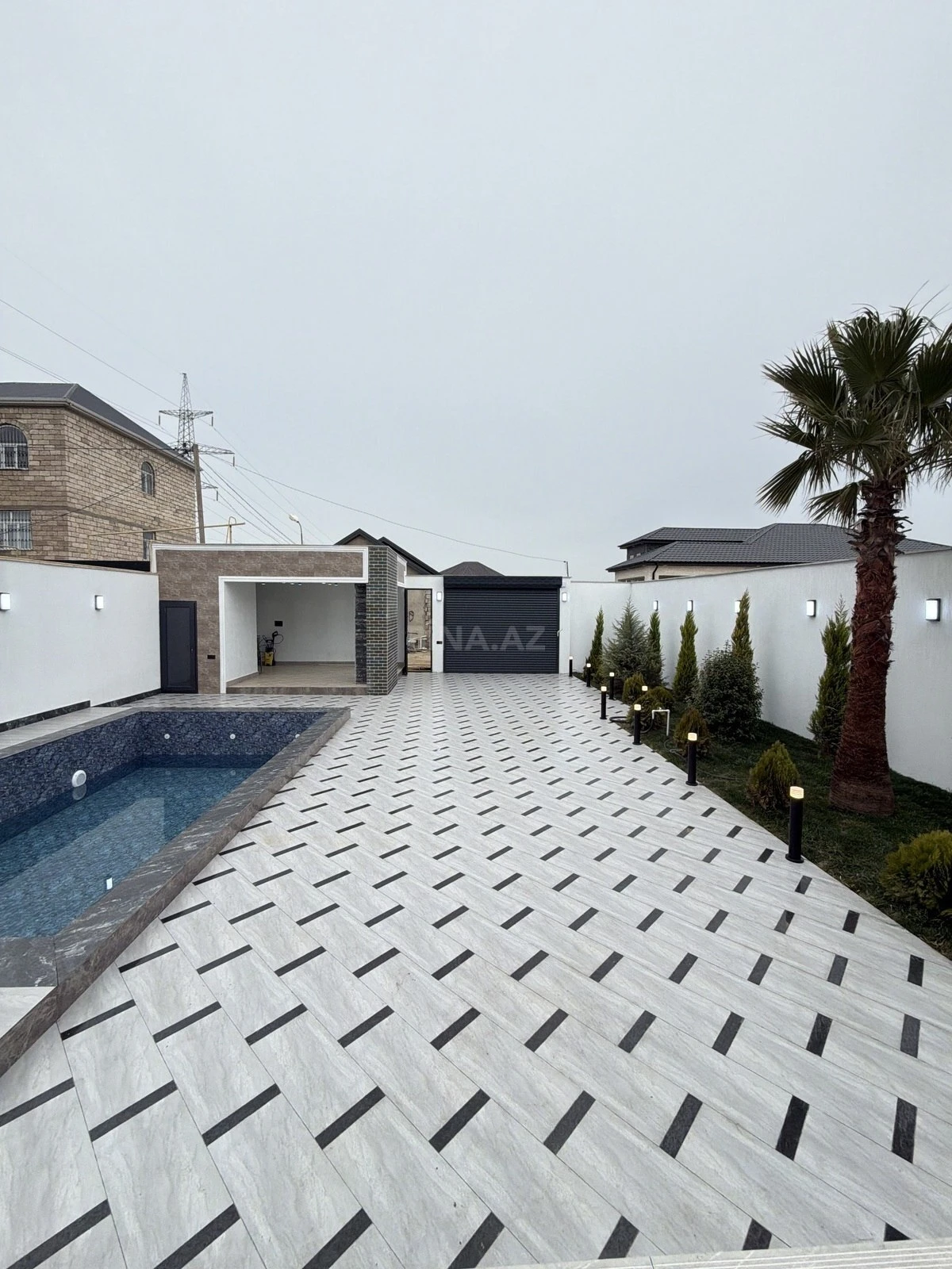 Satılır 4 otaqlı həyət evi 180 m²