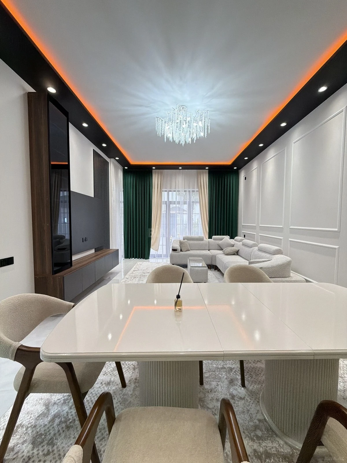 Satılır 4 otaqlı həyət evi 180 m²