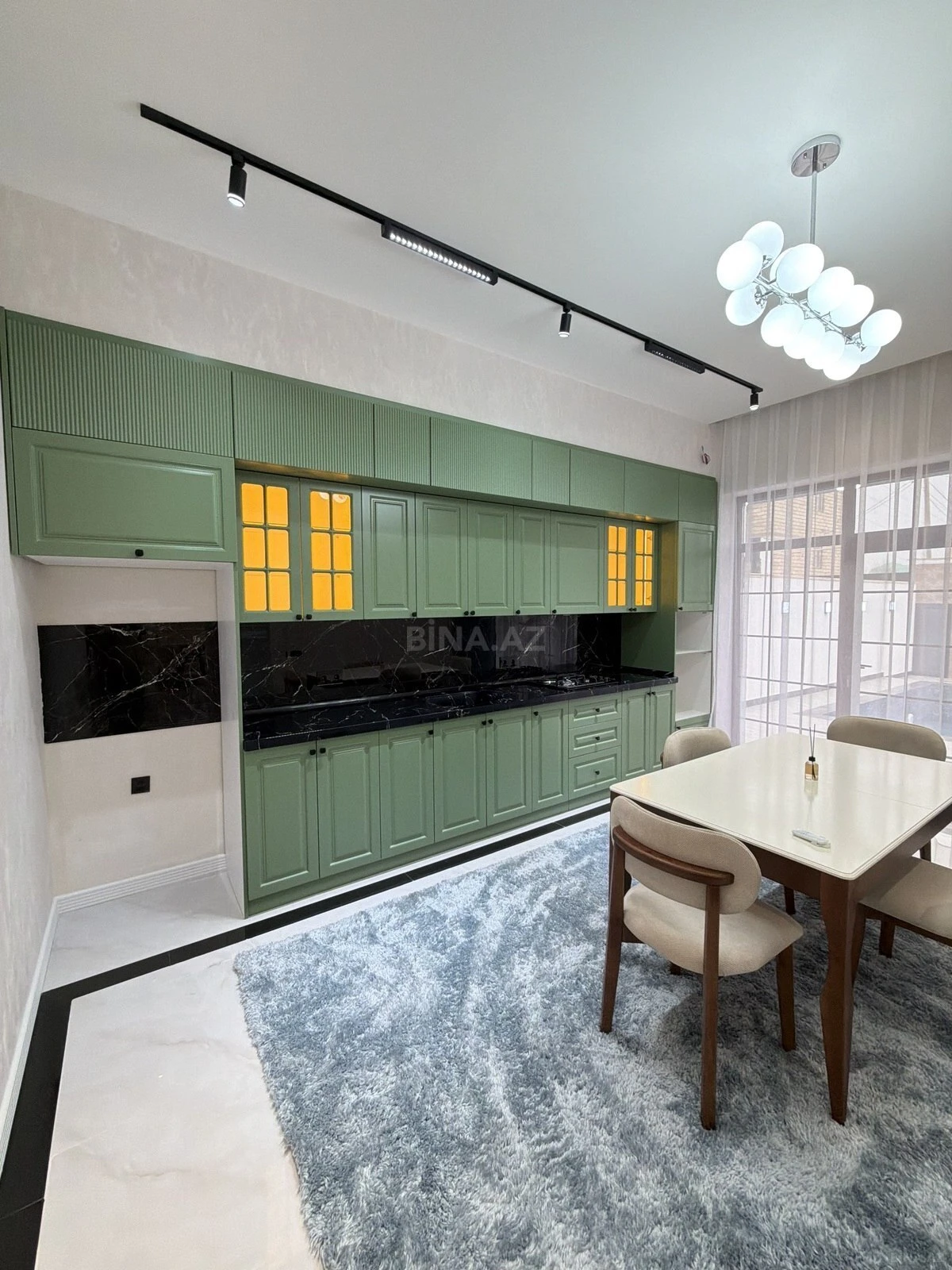 Satılır 4 otaqlı həyət evi 180 m²