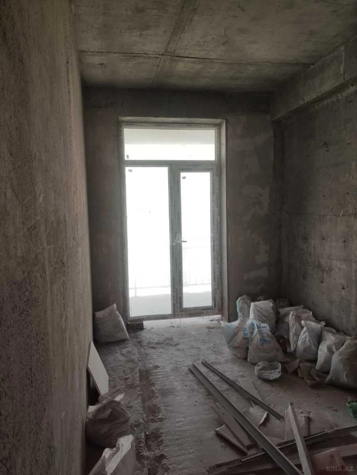 Satılır 2 otaqlı mənzil 62 m²