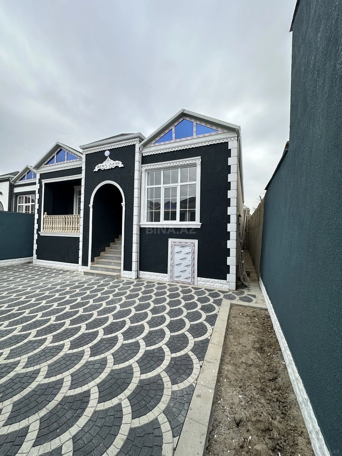 Satılır 4 otaqlı həyət evi 110 m²