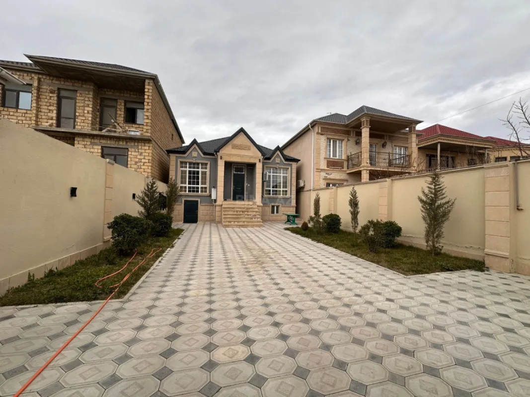 Satılır 4 otaqlı həyət evi 120 m²