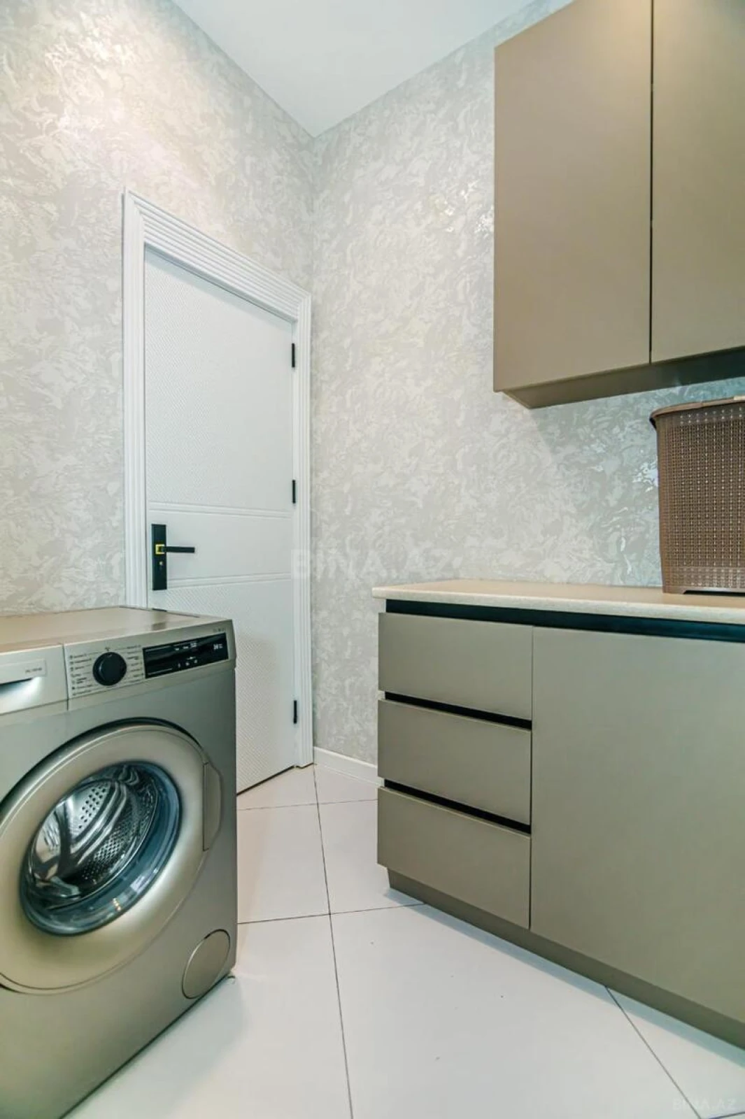 Kirayə verilir 3 otaqlı mənzil 110 m²