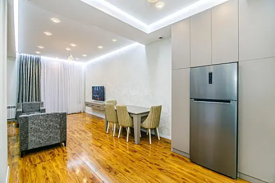 Kirayə verilir 3 otaqlı mənzil 110 m²