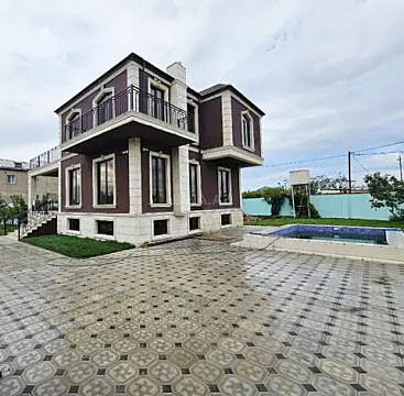 Satılır 11 otaqlı həyət evi 450 m² — Bakı, Buzovna 11 otaq 450.00 m²