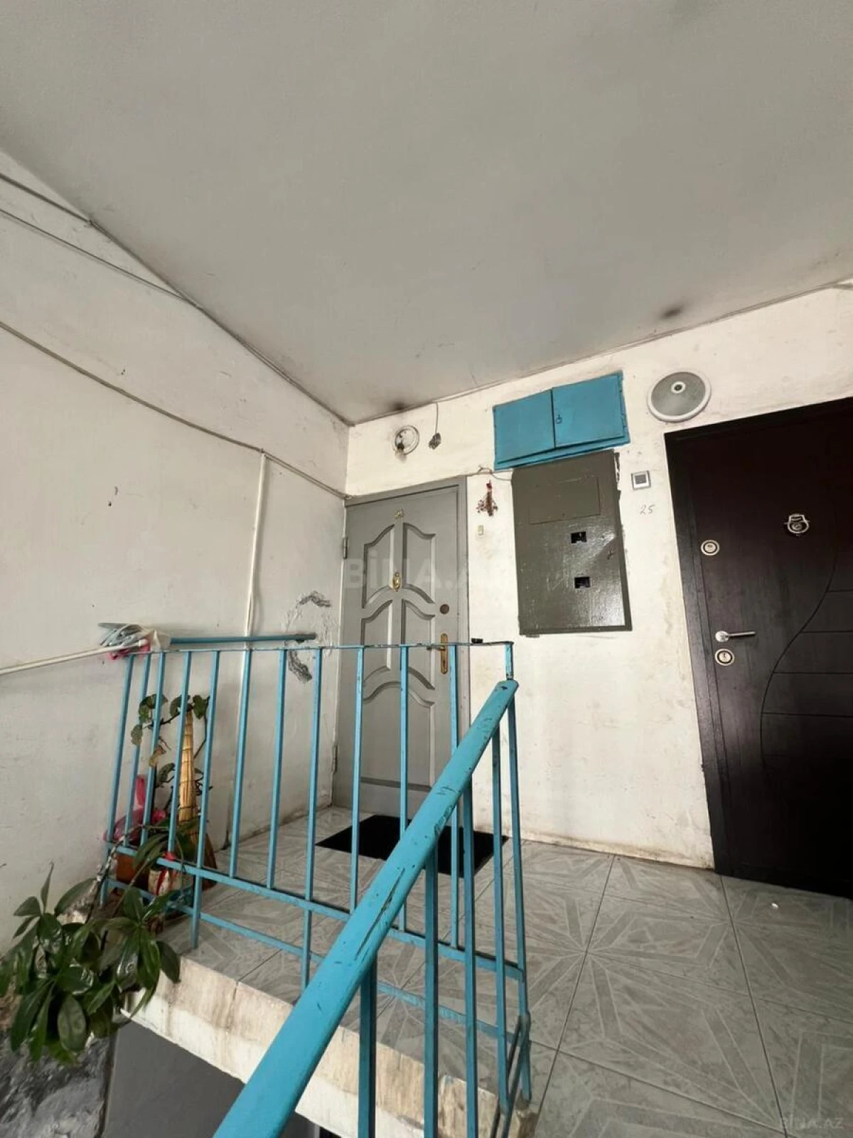 Satılır 5 otaqlı mənzil 140 m²