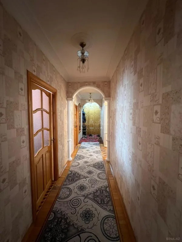 Satılır 5 otaqlı mənzil 140 m²