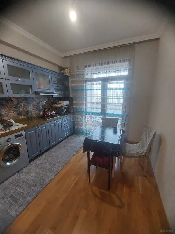 Satılır 2 otaqlı mənzil 74 m²