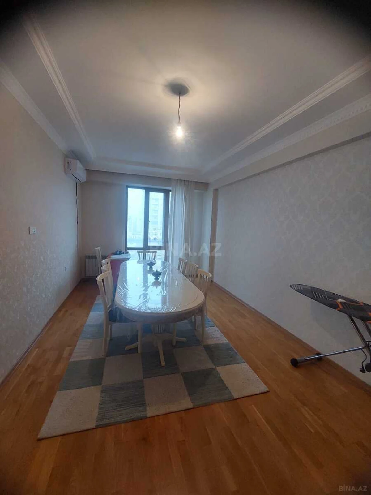Satılır 2 otaqlı mənzil 74 m²