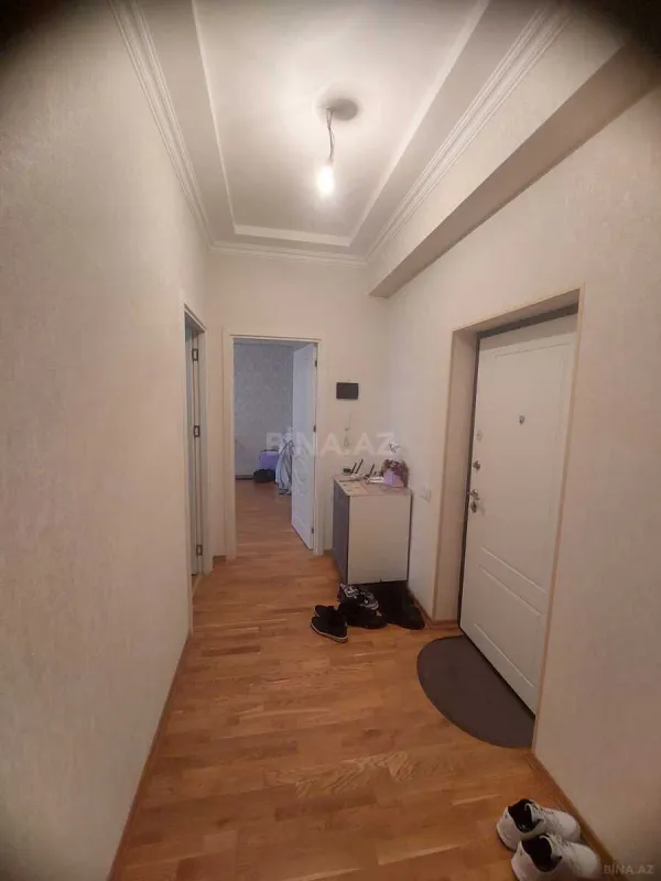 Satılır 2 otaqlı mənzil 74 m²