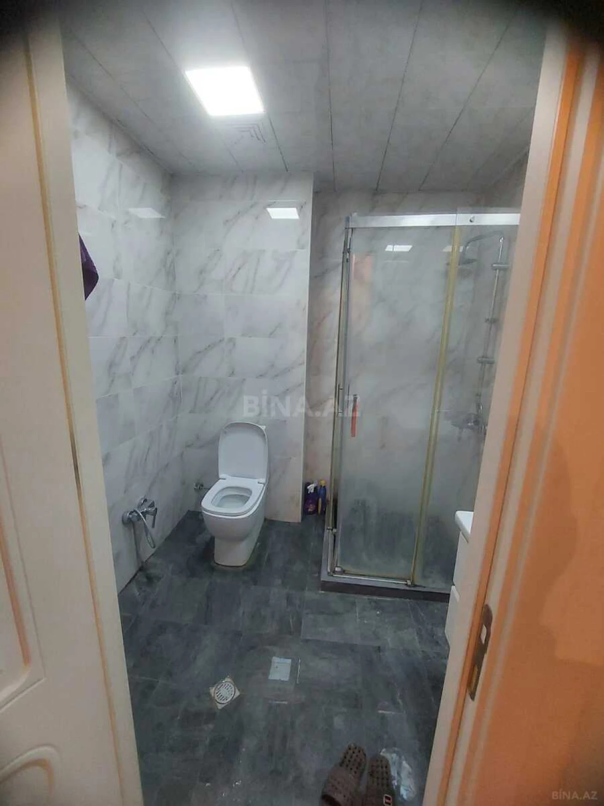 Satılır 2 otaqlı mənzil 74 m²