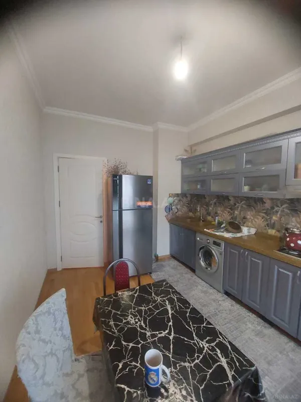 Satılır 2 otaqlı mənzil 74 m²
