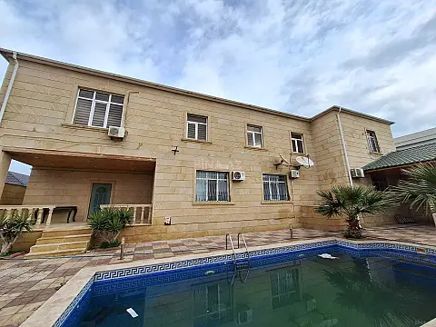 Satılır 8 otaqlı həyət evi 500 m²