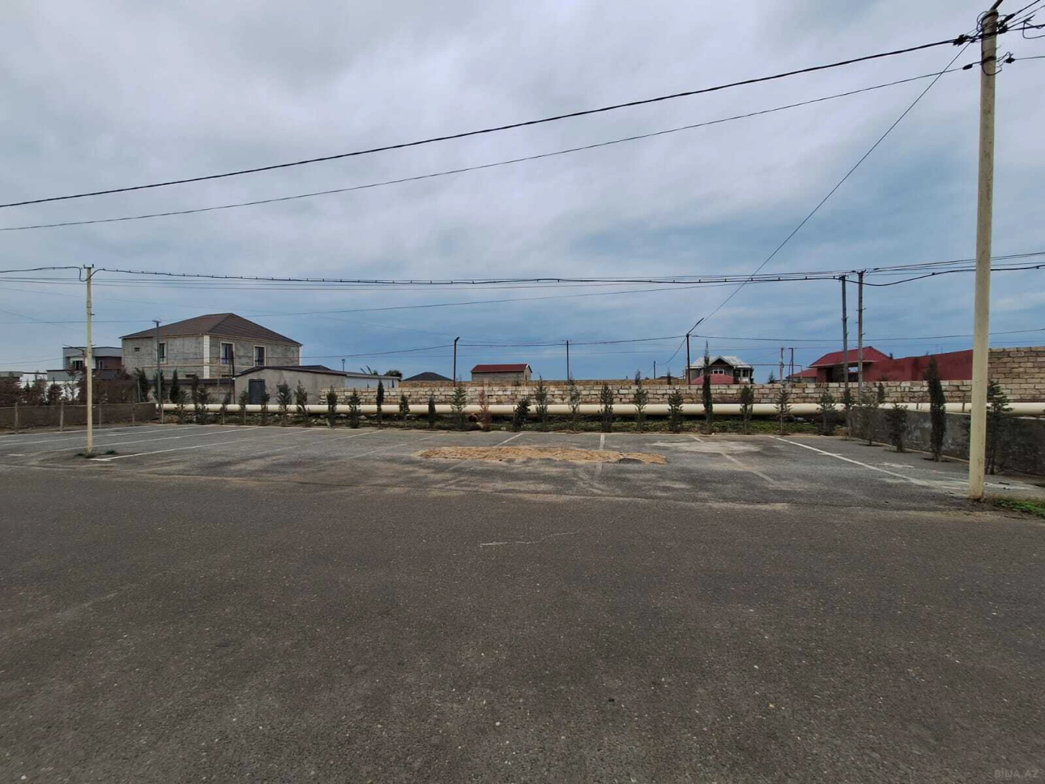 Satılır 8 otaqlı həyət evi 500 m²