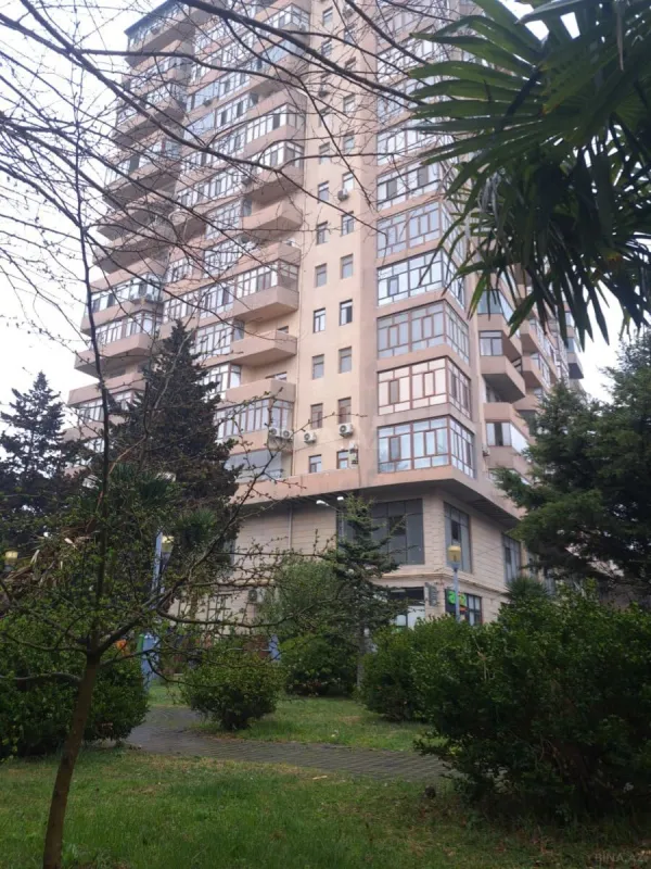 Satılır 2 otaqlı mənzil 90 m²