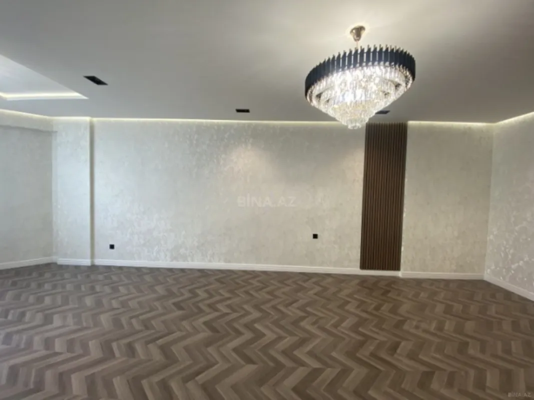 Satılır 3 otaqlı mənzil 167 m²