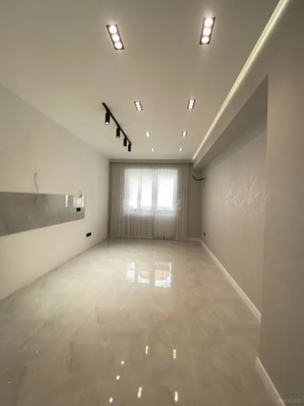 Satılır 3 otaqlı mənzil 167 m²